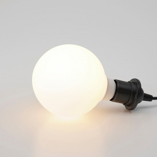 TRADFRI LED ampul E27, Işık rengi: Sıcak beyaz (2700 Kelvin)